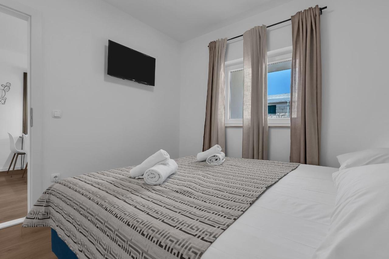 Rafael Apartamento Makarska Exterior foto