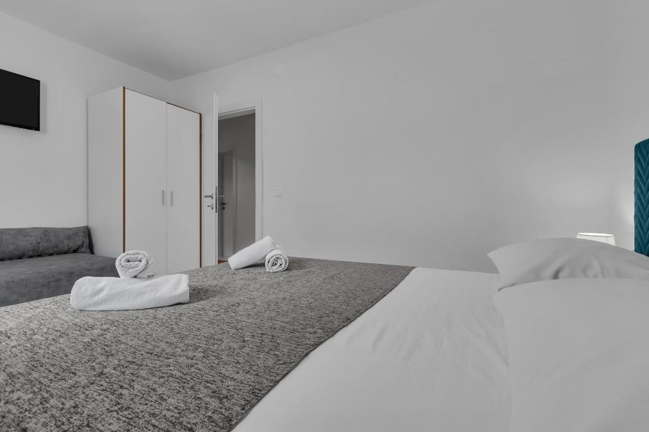Rafael Apartamento Makarska Exterior foto